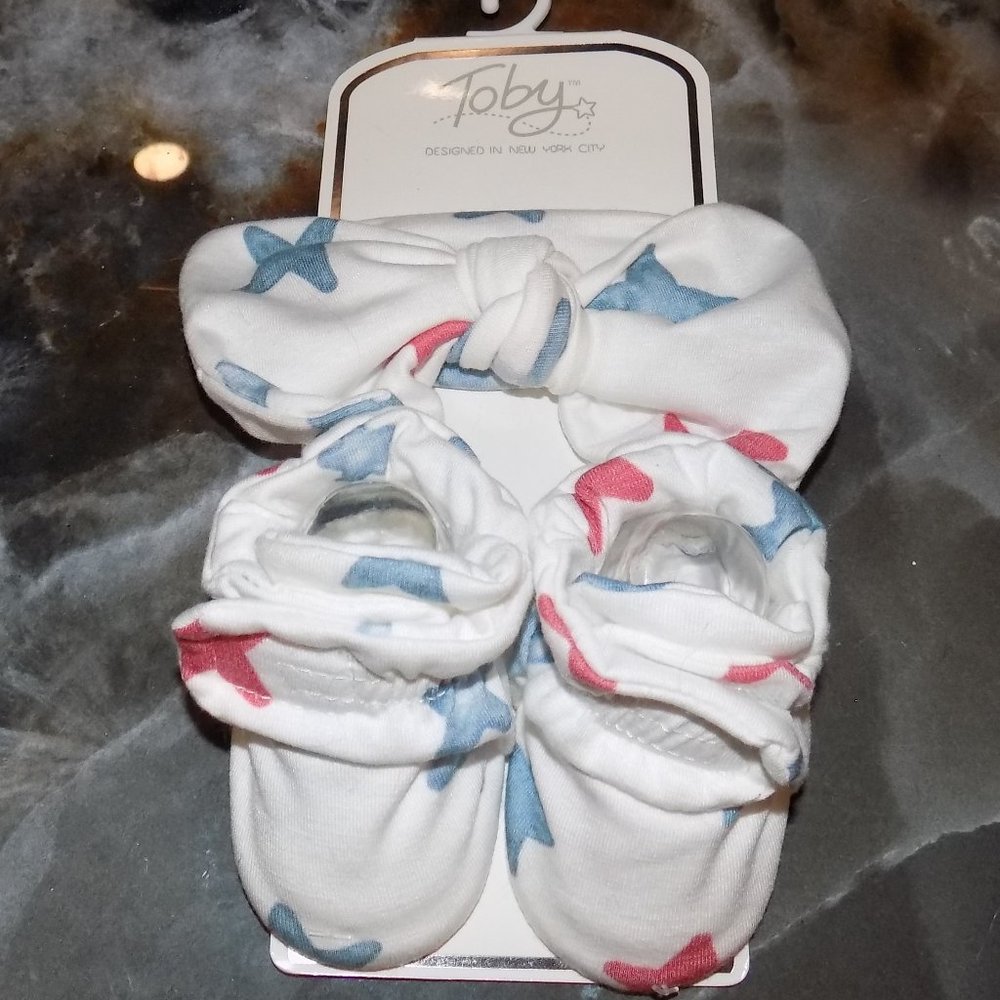Toby White/W Stars Print Headband and Booties Set Size 0/6 Months NEW
